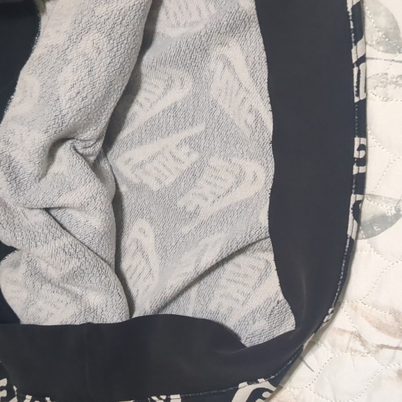 Hooded Nike Sweatshirt - Picture 8 of 12